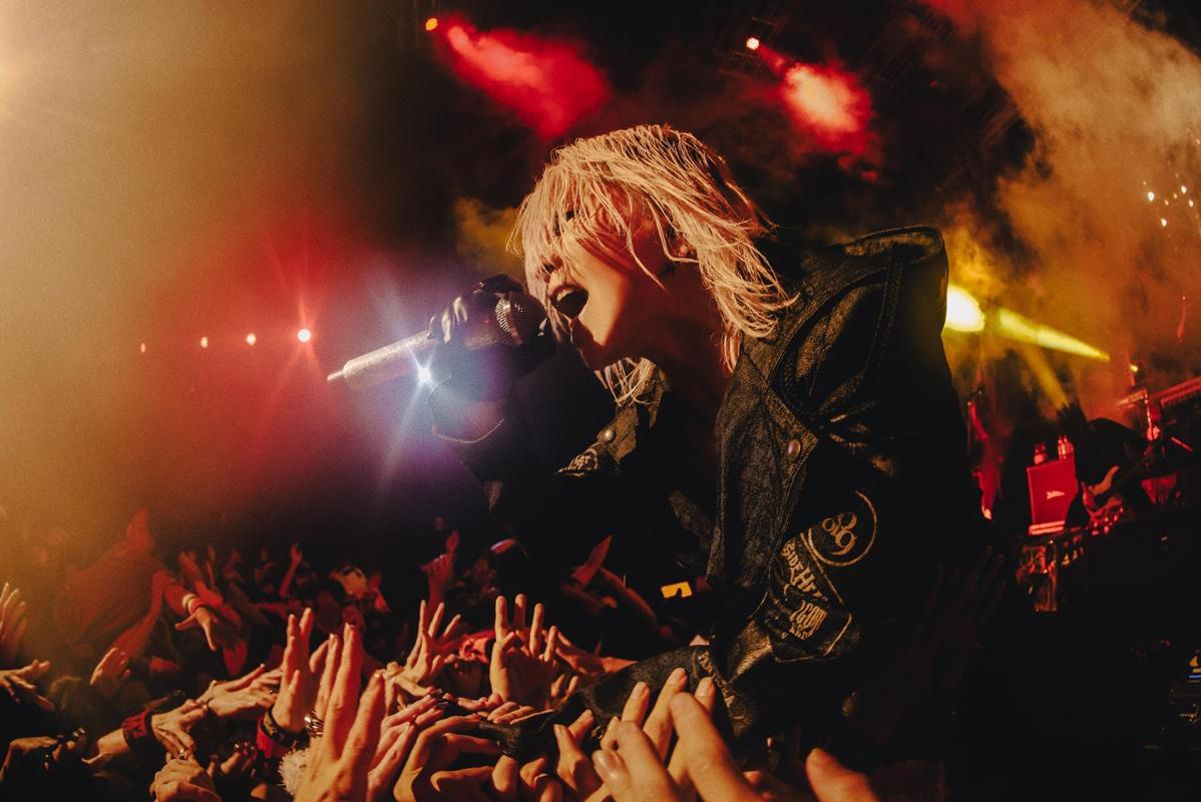 Hyde Live 5